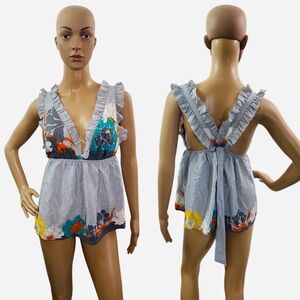 Bilingual Women’s Size 4 Sleeveless V Neck Ruffle Floral Silk Blouse